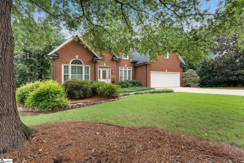 Property image 4 at 9 Lauriston Place, Greer, SC 29650
