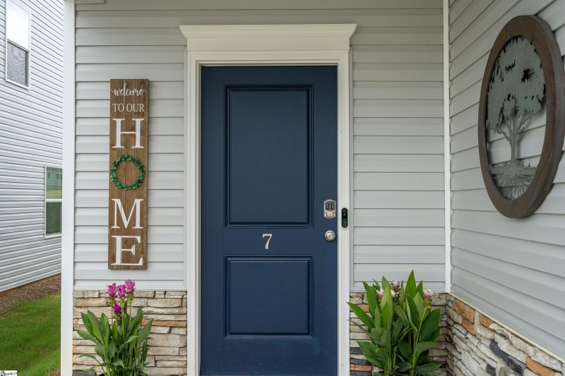 Property image 3 at 7 Corsica Court, Simpsonville, SC 29681