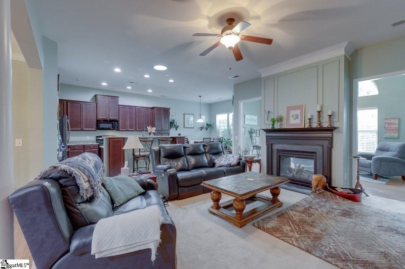 Property image 4 at 300 Kelsey Glen Lane, Simpsonville, SC 29681