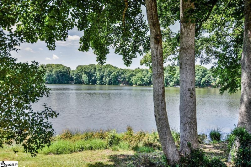 Property image 3 at 125 Greybridge Road, Pelzer, SC 29669