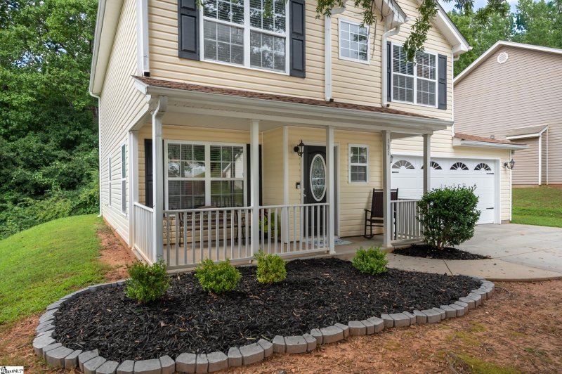 Property image 2 at 131 Maximus Drive, Greer, SC 29651