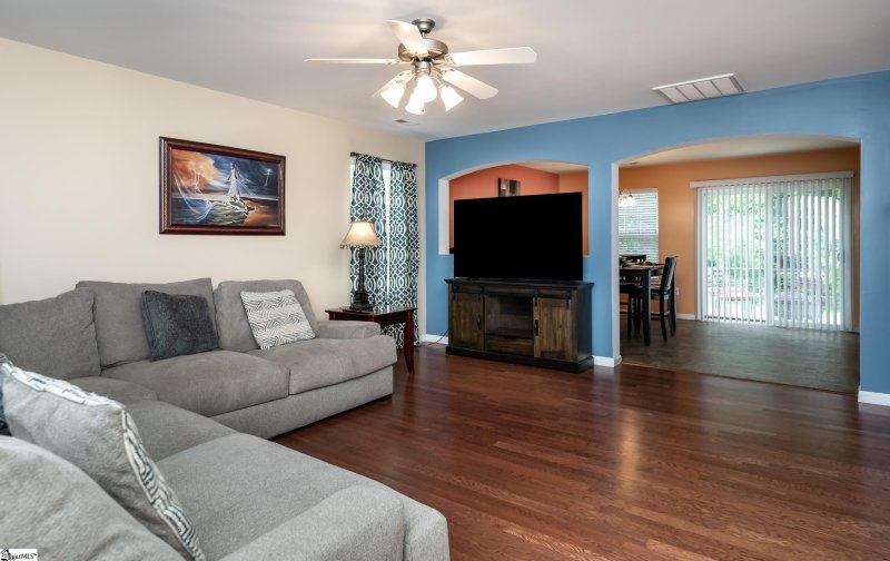 Property image 4 at 131 Maximus Drive, Greer, SC 29651