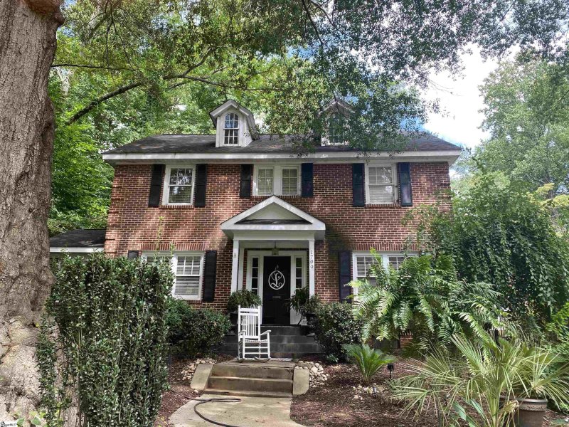 1700 North Main Street