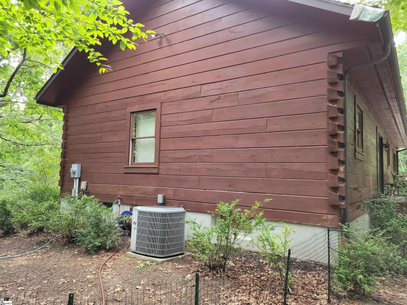 Property image 3 at 111 Blue Mountain Way, Cleveland, SC 29635