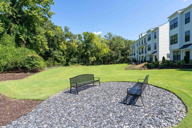 Property image 4 at 61 Millside Circle, Greenville, SC 29605