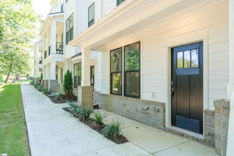 Property image 5 at 61 Millside Circle, Greenville, SC 29605