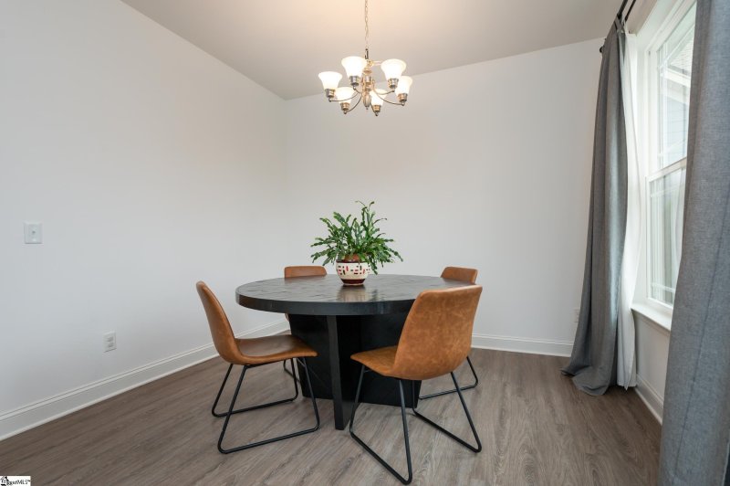 Property image 3 at 182 Bur Oak Drive, Taylors, SC 29687