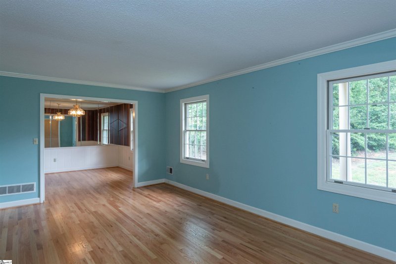 Property image 3 at 210 Hermitage Road, Greenville, SC 29615