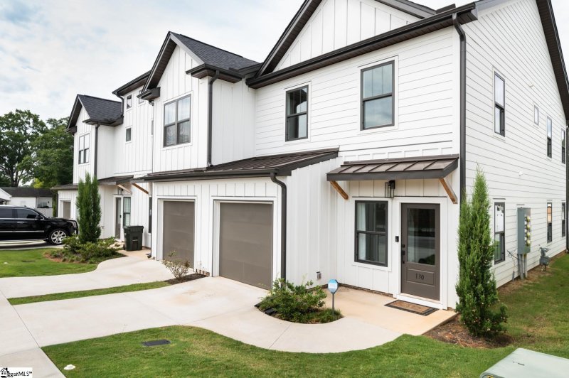 Property image 3 at 130 Park Avenue, Greer, SC 29651