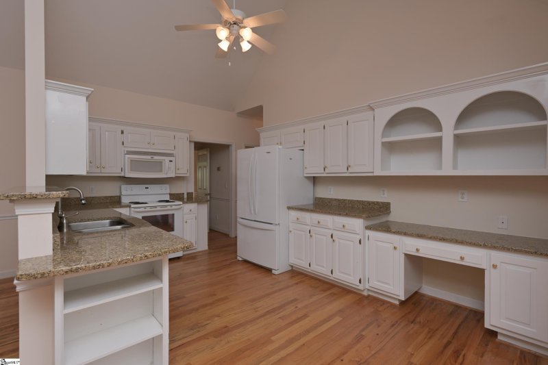 Property image 3 at 255 Wood River Way, Taylors, SC 29687