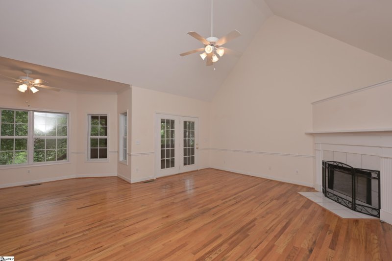 Property image 4 at 255 Wood River Way, Taylors, SC 29687