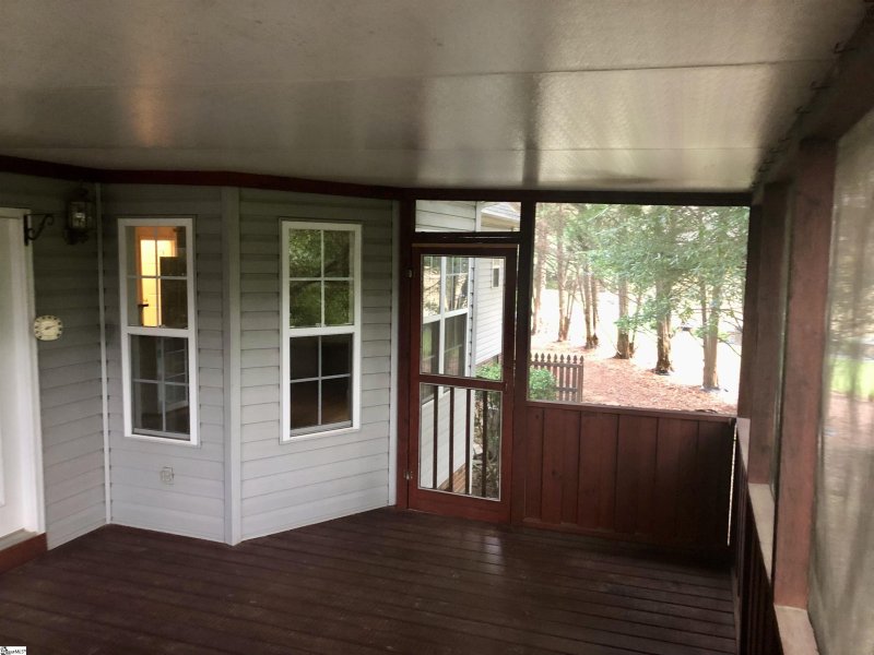 Property image 5 at 255 Wood River Way, Taylors, SC 29687