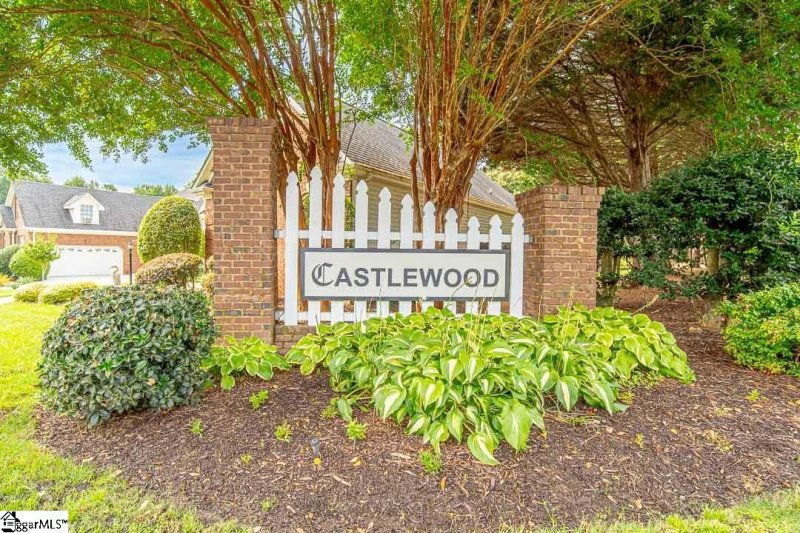 Property image 4 at 2 Middlewick Court, Simpsonville, SC 29681