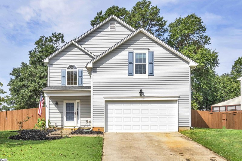 835 Thornbird Circle