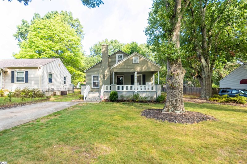 Property image 2 at 106 VINTAGE Avenue, Greenville, SC 29607