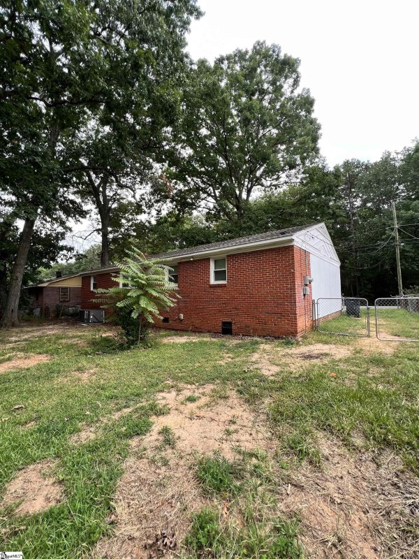 Property image 3 at 110 Lynch Drive, Greenville, SC 29605