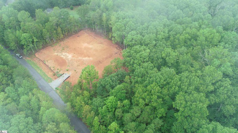 Property image 3 at 922 Grandwood Boulevard, Gray Court, SC 29645