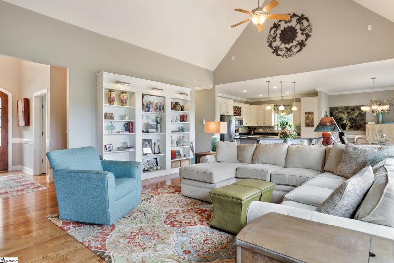 Property image 5 at 405 Old Rockhouse Road, Greenville, SC 29609