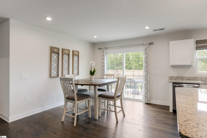 Property image 5 at 319 Fairmeadow Way, Greenville, SC 29617