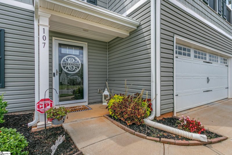 Property image 4 at 107 Castlebrook Drive, Greenville, SC 29605