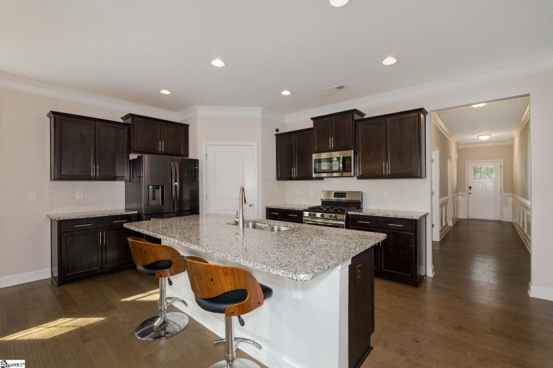 Property image 4 at 405 Meadowpark Lane, Duncan, SC 29334