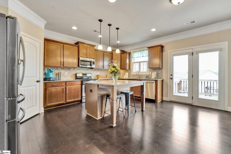 Property image 3 at 180 Sapphire Pointe Drive, Duncan, SC 29334