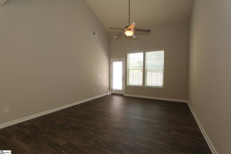 Property image 5 at 18 Fairchild Way, Greenville, SC 29607