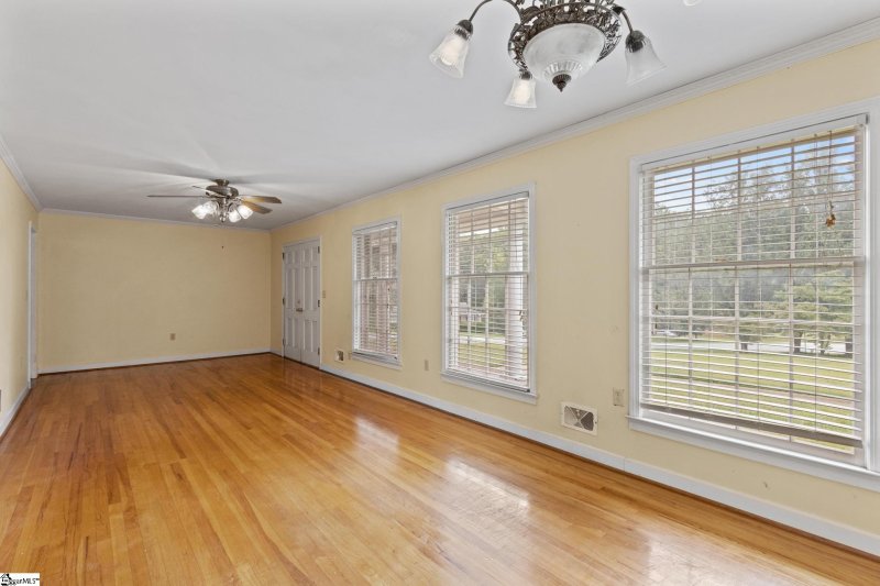 Property image 5 at 601 Central Avenue, Mauldin, SC 29662