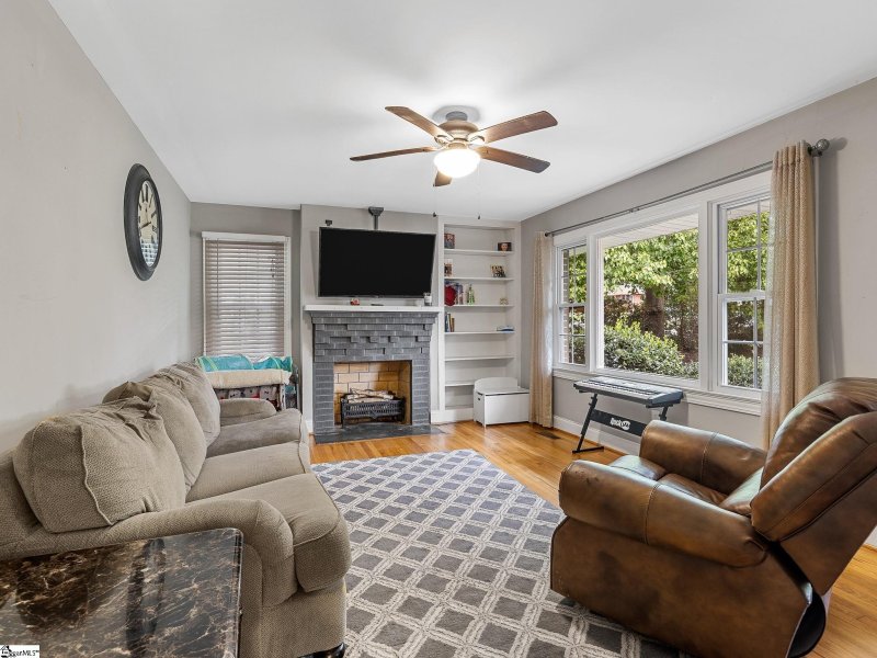 Property image 5 at 153 Continental Drive, Spartanburg, SC 29369