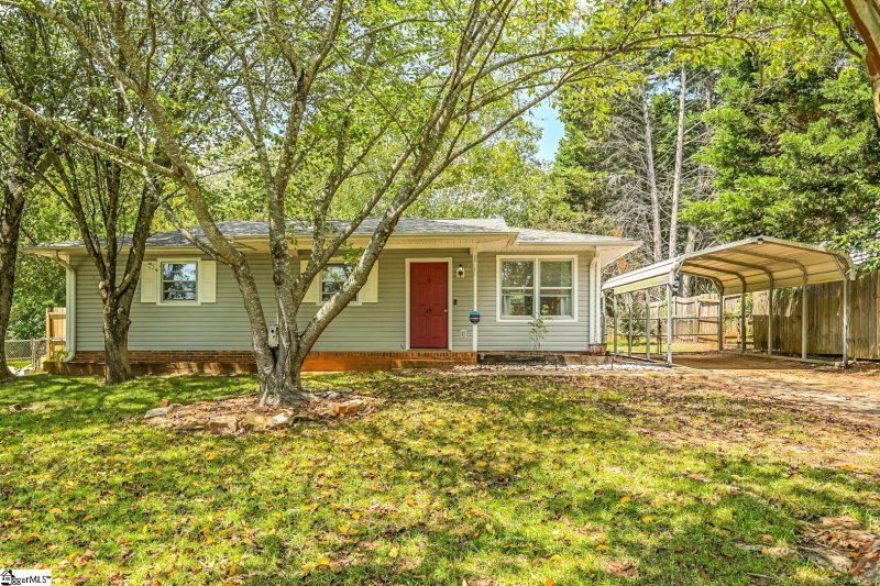 Property image 2 at 19 Ford Drive, Wellford, SC 29385