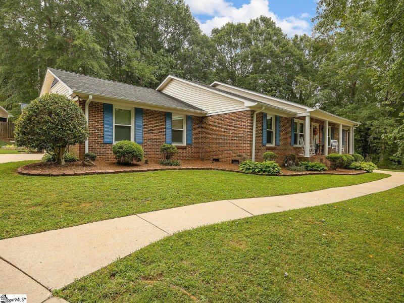 Property image 3 at 14 Amy Court, Spartanburg, SC 29307