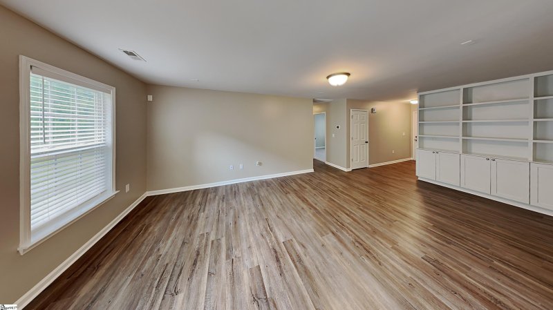 Property image 3 at 43 Perkins Court, Greer, SC 29651