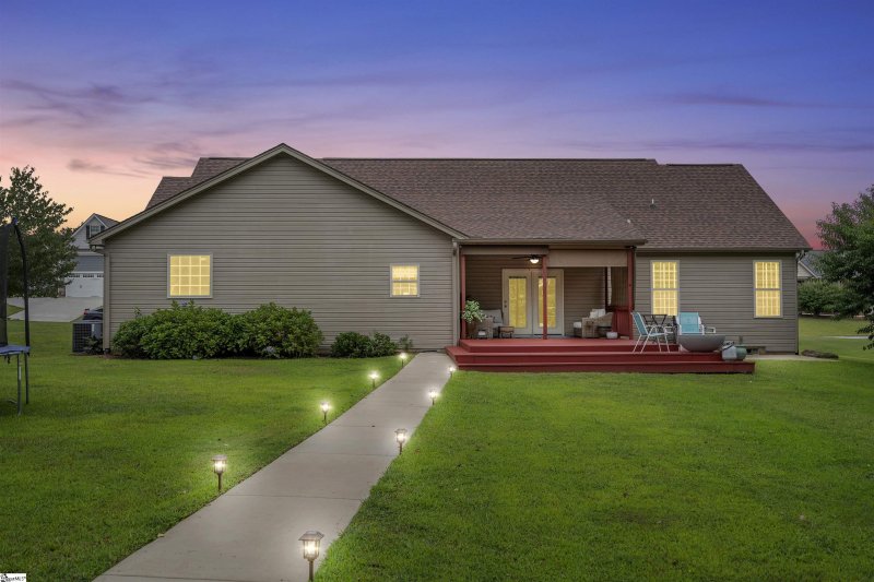 Property image 2 at 108 Fox Farm Way, Greer, SC 29651