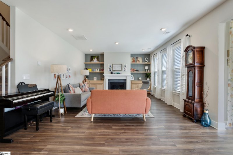 Property image 2 at 424 Merkel Drive, Greer, SC 29651