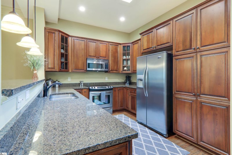 Property image 4 at 402 Sunset Point Drive, West Union, SC 29696