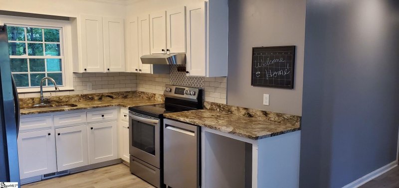 Property image 5 at 22 Springbrook Court, Wellford, SC 29385