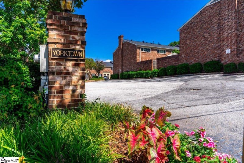 Property image 2 at 2530 E North Street, Greenville, SC 29615