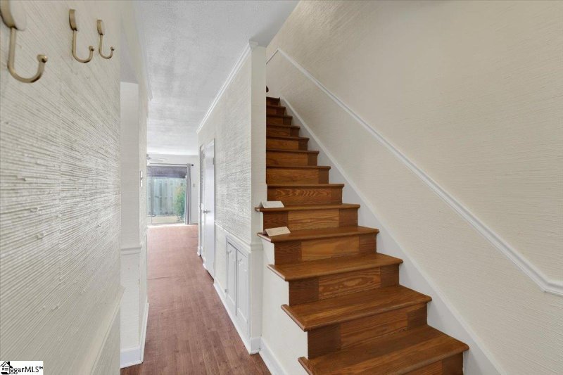 Property image 4 at 2530 E North Street, Greenville, SC 29615