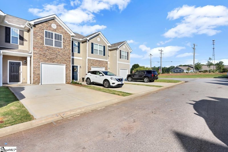 Property image 2 at 1357 Wunder Way, Boiling Springs, SC 29316