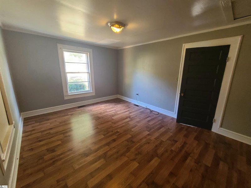 Property image 3 at 4 Hatch Street, Greenville, SC 29611-4730