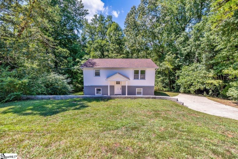 Property image 2 at 534 ROCKVALE Drive, Piedmont, SC 29673