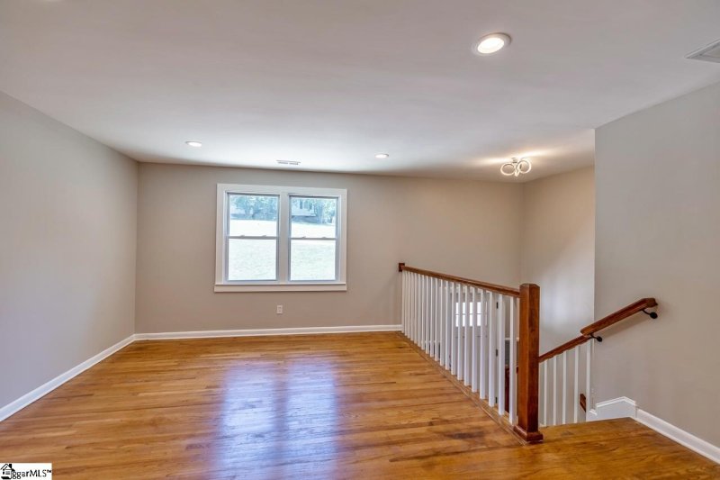 Property image 5 at 534 ROCKVALE Drive, Piedmont, SC 29673