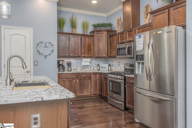 Property image 3 at 807 E FRANK BUSH Avenue, Inman, SC 29349