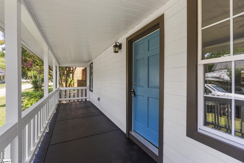 Property image 2 at 19 Haynesworth Street, Greenville, SC 29611