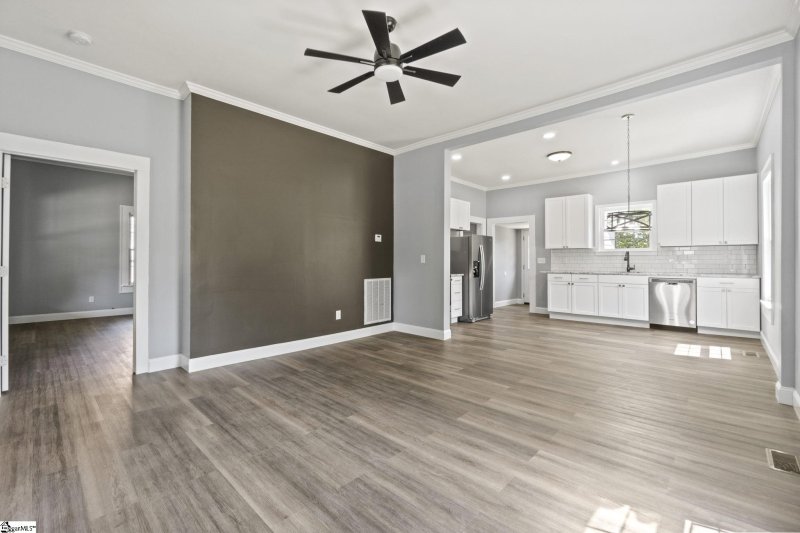 Property image 5 at 19 Haynesworth Street, Greenville, SC 29611