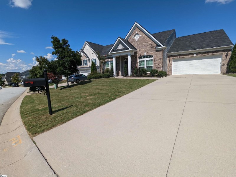 Property image 2 at 26 Barlow Court, Simpsonville, SC 29681