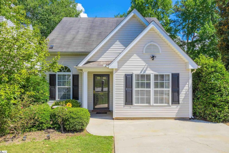 Property image 2 at 100 Glenlea Lane, Greenville, SC 29617