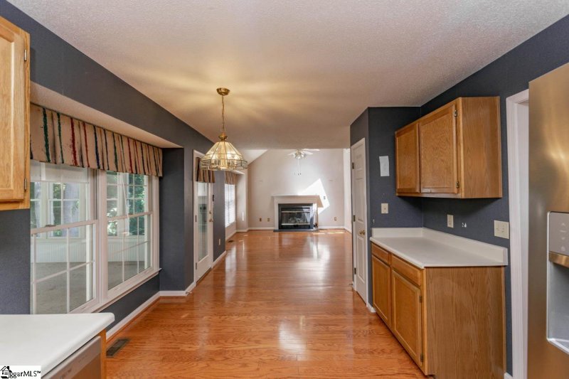 Property image 3 at 9 McBee Chapel Road, Mauldin, SC 29662