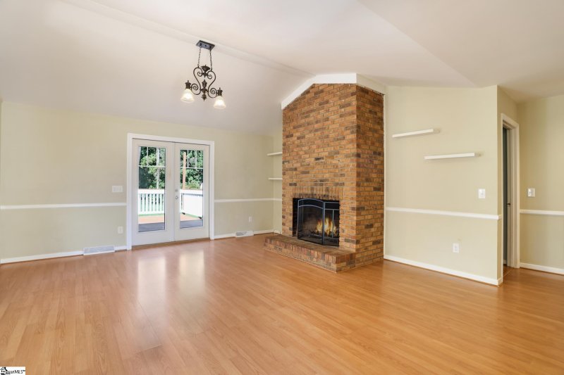 Property image 4 at 412 McCue Street, Easley, SC 29642