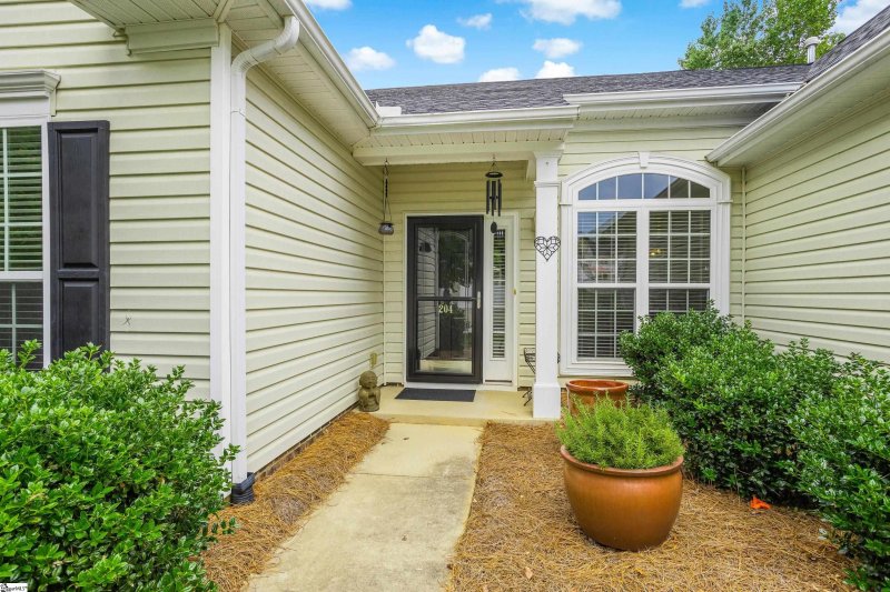 Property image 3 at 204 Allendale Abbey Lane, Simpsonville, SC 29681